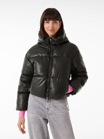 Bershka Winter jacket in Black: front