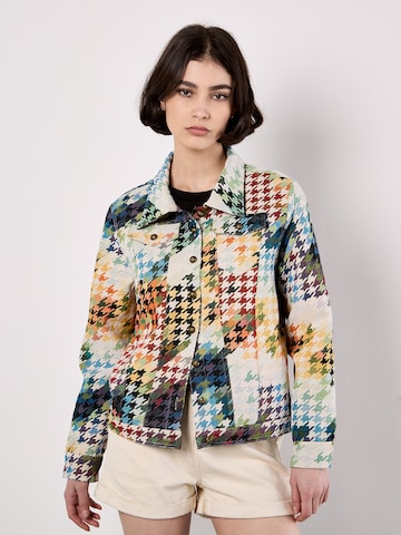 Veste bavaroise ' ' Apricot en bleu : devant