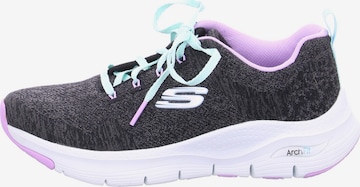 Baskets basses 'Arch Fit' SKECHERS en noir