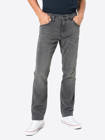 Regular Jean 'Greensboro' WRANGLER en gris : devant