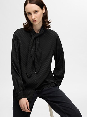SELECTED FEMME - Blusa 'SLFCASSIA' en negro