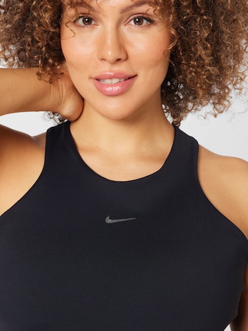 NIKE Bustier Sport-BH in Schwarz