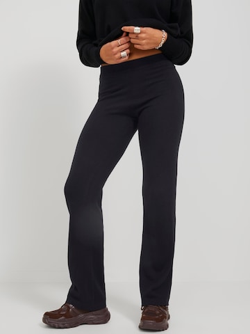 Loosefit Pantaloni 'TAMY' di JJXX in nero: frontale