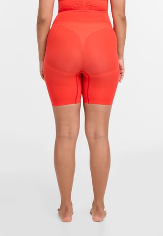 Lykkeland Atelier Shaping pant in Red