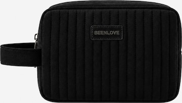 MEVYRA Cosmetic Bag in Black: front