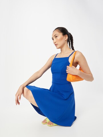 WAL G. Sukienka 'TAN' w kolorze niebieski