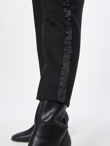 River Island Tapered Trousers with creases in Black