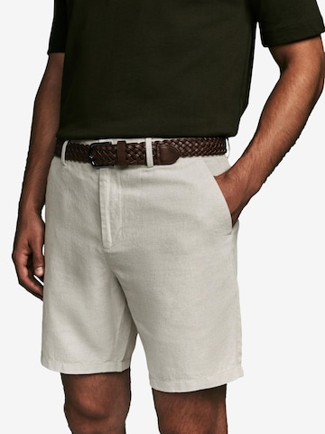 Next - Regular Calças chino em branco: frente