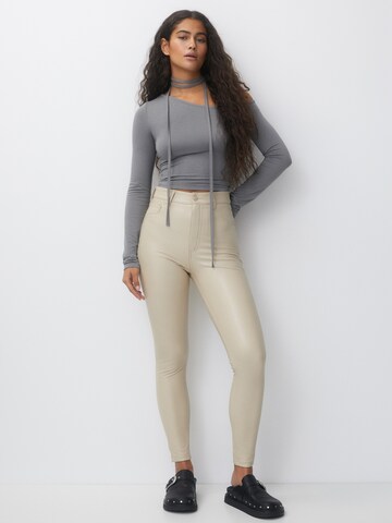 Skinny Pantalon Pull&Bear en beige