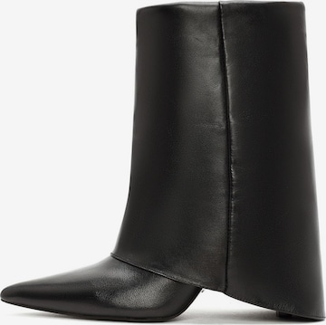 Derimod Ankle Boots in Black: front