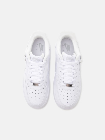 Nike Sportswear Sneakersy niskie 'AIR FORCE 1 '07' w kolorze biały