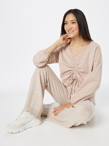 ABOUT YOU Sweatshirt 'Marina' i beige