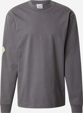 ABOUT YOU x Rewinside Shirt 'Noah' in Grey: front