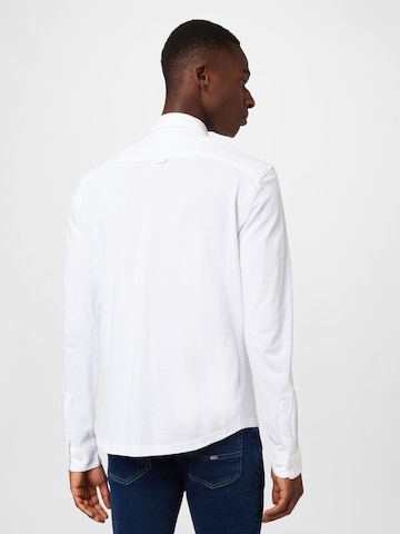 Coupe regular Chemise Only & Sons en blanc