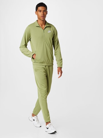 Nike Sportswear Sportpak in Groen: voorkant