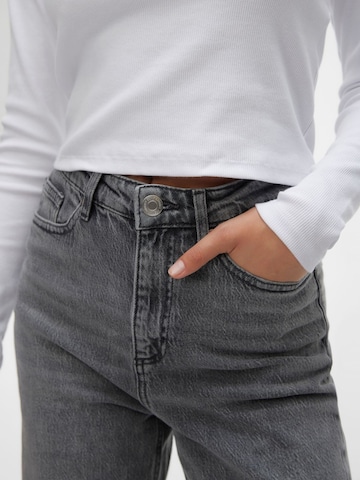 VERO MODA Szeroka nogawka Jeansy '10287304' w kolorze szary