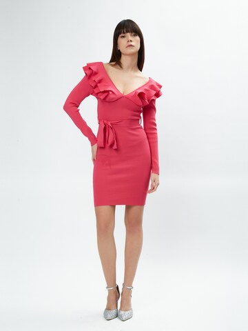 Abito in maglia di Influencer in rosa