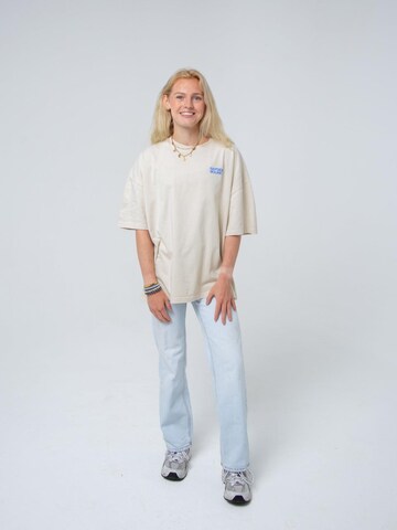 BAYSIDE BOUND Oversizeshirt 'THE RUNNING UNISEX OVERSIZE TEE'‌‌‌‌‌‌ in Beige