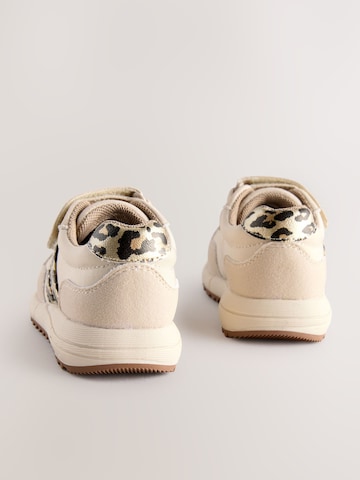 Sneaker de la Next pe bej