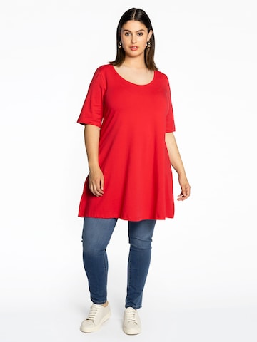 Yoek Tunic in Red