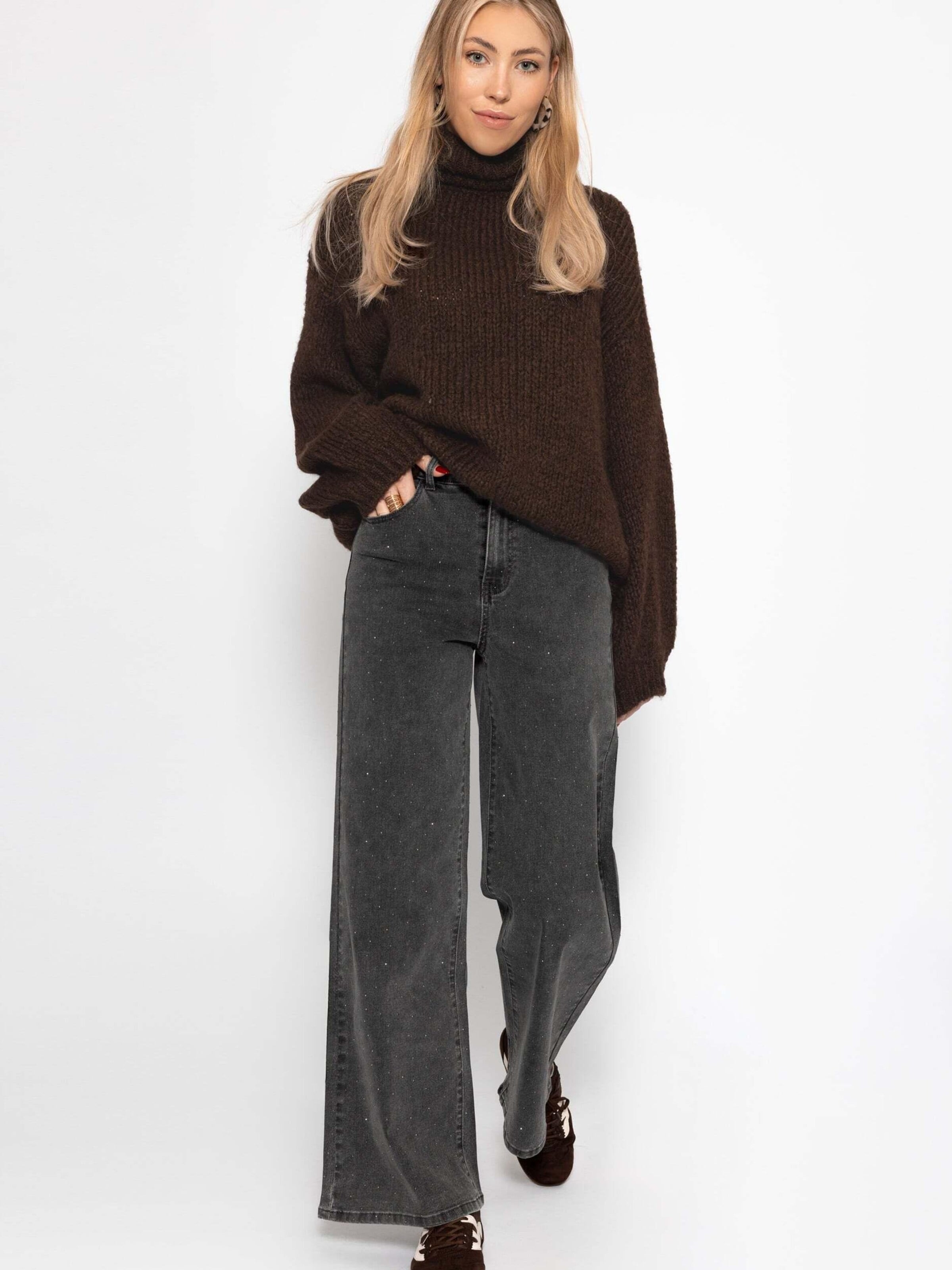 SASSYCLASSY Oversized sweater in Brown