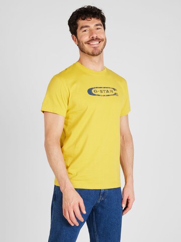 G-Star RAW T-shirt 'Old School' i gul: framsida
