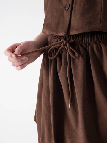 MND - Falda 'West Suede Balloon' en marrón