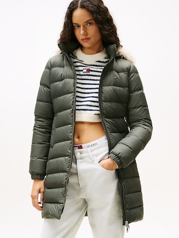 Tommy Jeans Tussenmantel 'Essential' in Groen