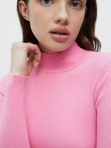 Pull&Bear Пуловер в розово