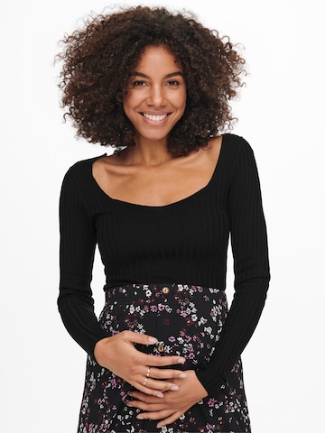 Only Maternity Shirt in Black: front