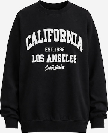Worldclassca Sweatshirt in Black: front