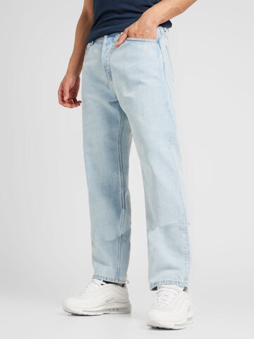 WEEKDAY Loosefit Jeans 'Space Seven' in Blauw: voorkant