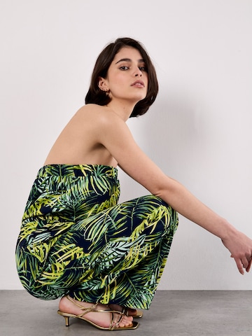 Apricot Jumpsuit in Groen