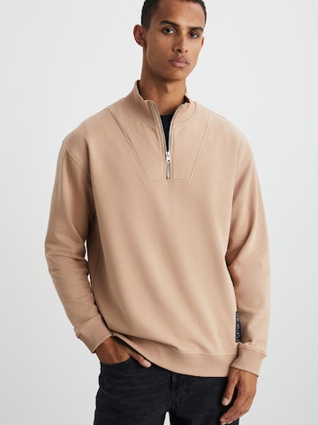 Grimelange Свитшот в Бежевый: спереди