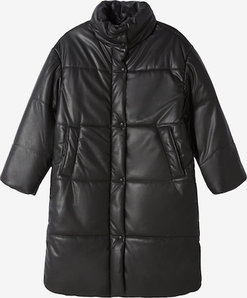 Bershka Winter Coat in Black: front