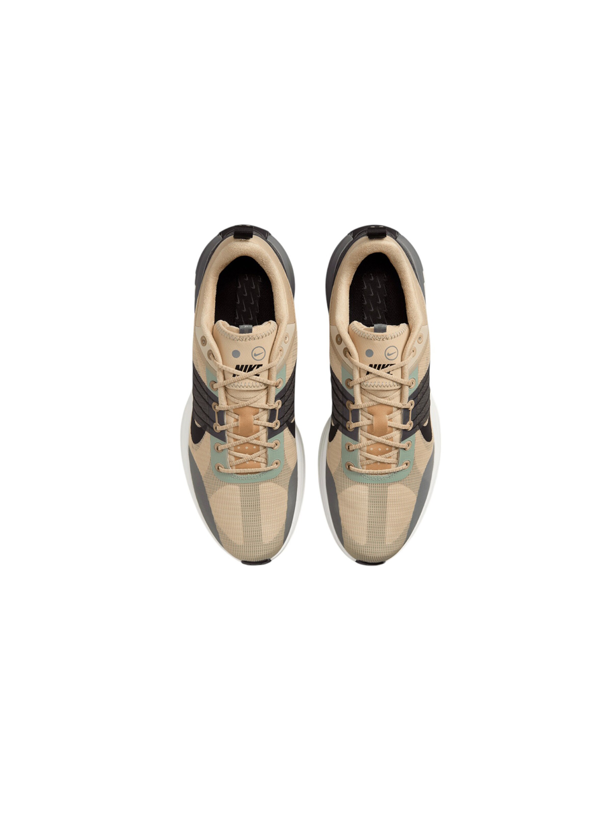 Nike Sportswear Platform trainers in Beige