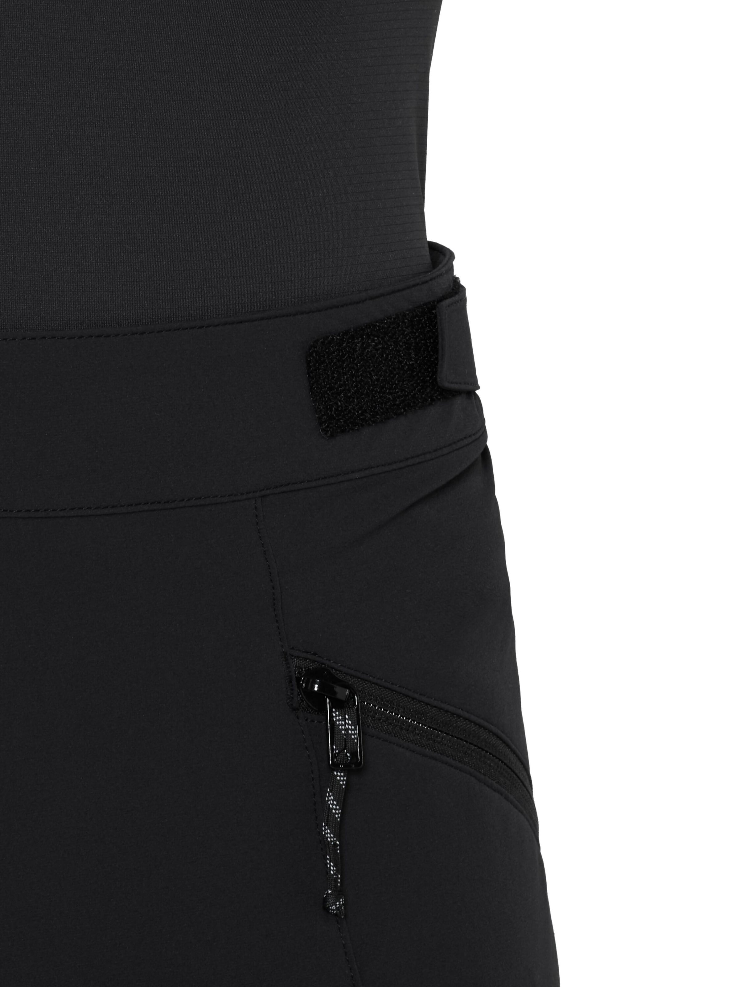 MAMMUT Regular Outdoor Pants in Black