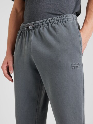 Tapered Pantaloni sport de la Reebok pe gri