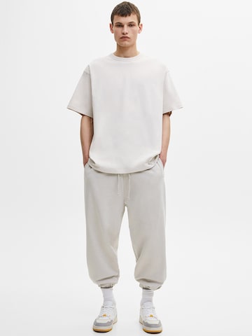 Pull&Bear Tapered Broek in Beige: voorkant