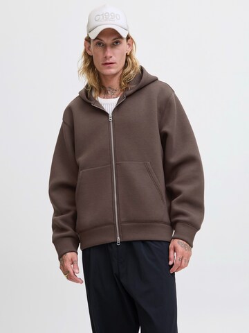 JACK & JONES Sweat jacket in Brown: front