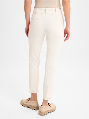 Coupe slim Pantalon chino 'Renira' Cambio en blanc