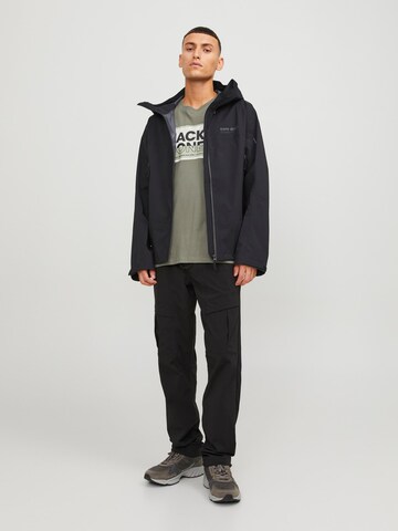 Veste mi-saison 'Trail' JACK & JONES en noir