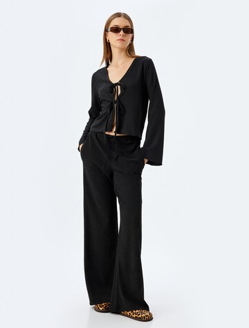 Koton Wide Leg Hose in Schwarz