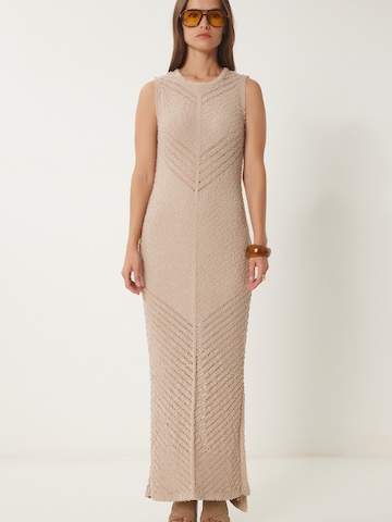 smėlio Happiness İstanbul Megzta suknelė