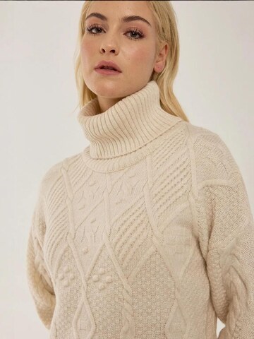 Pull-over Hiccup en blanc