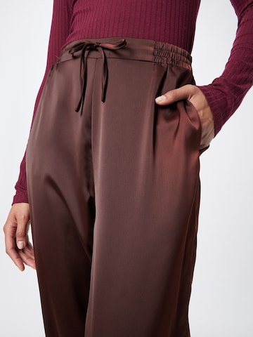 ABOUT YOU Tapered Pants 'Ramona' in Brown