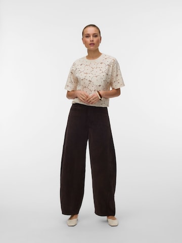 VERO MODA Barrel Nohavice 'VMKAITLIN' - Hnedá