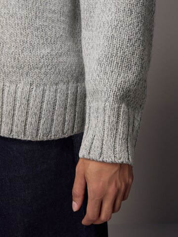 Next Pullover i beige