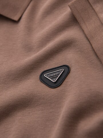 Maglietta di Ombre in marrone
