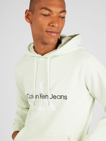 Calvin Klein Jeans Sweatshirt 'Essentials' in Groen